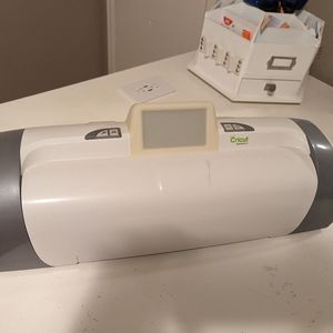 Circut Expression 2 cutting machine